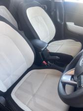 Hyundai Venue 1.0T Motion manual - Image 11