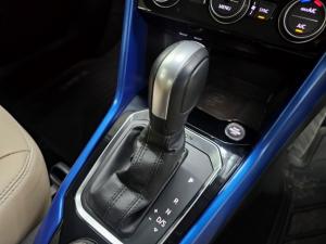 Volkswagen T-Roc 2.0TSI 140kW 4Motion Design - Image 9