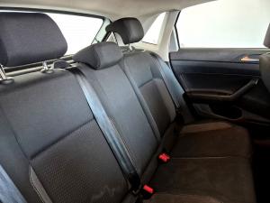 Volkswagen Polo hatch 1.0TSI Life manual - Image 16