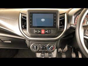 Toyota Vitz 1.0 XR manual - Image 24