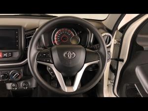 Toyota Vitz 1.0 XR manual - Image 26