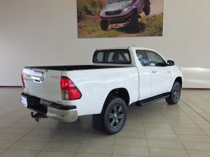 Toyota Hilux 2.8GD-6 Xtra cab 4x4 Legend 50 auto - Image 2