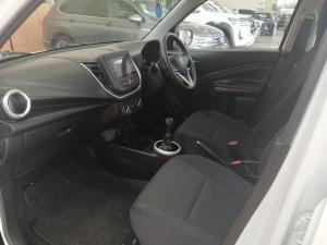 Toyota Vitz 1.0 XR manual - Image 7