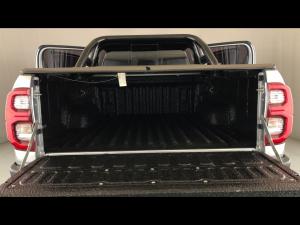 Toyota Hilux 2.8GD-6 double cab 4x4 Legend auto - Image 18