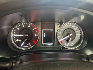 Toyota Hilux 2.4GD-6 Xtra cab Raider manual - Image 11