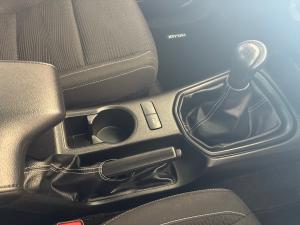 Toyota Hilux 2.4GD-6 Xtra cab Raider manual - Image 12