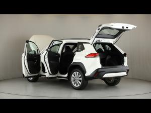 Toyota Corolla Cross 1.8 Hybrid XS - Image 10