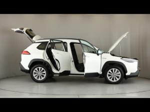 Toyota Corolla Cross 1.8 Hybrid XS - Image 15