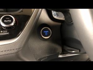 Toyota Corolla Cross 1.8 Hybrid XS - Image 27