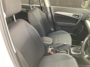 Suzuki Vitara Brezza 1.5 GLX auto - Image 17