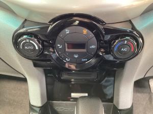 Ford EcoSport 1.5 Titanium auto - Image 16