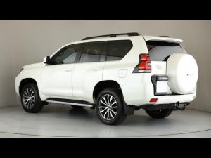 Toyota Land Cruiser Prado 2.8GD VX-L - Image 8