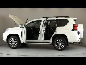 Toyota Land Cruiser Prado 2.8GD VX-L - Image 11