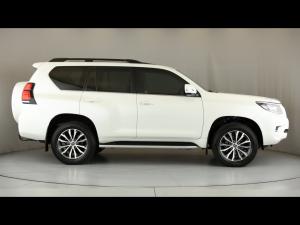 Toyota Land Cruiser Prado 2.8GD VX-L - Image 3