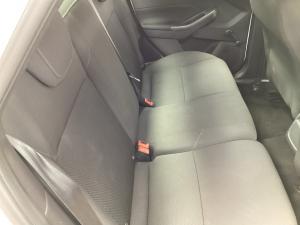 Ford Focus sedan 1.0T Ambiente - Image 18