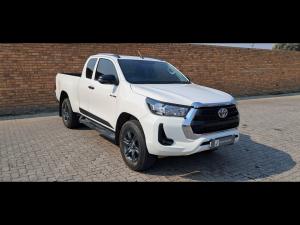 Toyota Hilux 2.4GD-6 Xtra cab Raider auto - Image 1