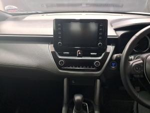 Toyota Corolla Cross 1.8 Hybrid XS - Image 13