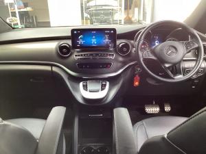 Mercedes-Benz V-Class V300d Avantgarde AMG Line - Image 6