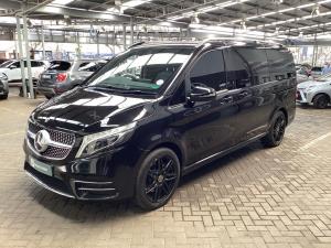 Mercedes-Benz V-Class V300d Avantgarde AMG Line - Image 20