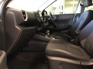 Hyundai Venue 1.0T Fluid auto - Image 7