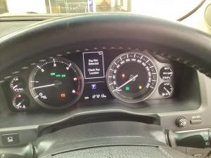 Toyota Land Cruiser 200 4.5D-4D V8 VX-R - Image 11