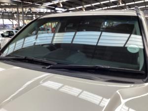 Toyota Land Cruiser 200 4.5D-4D V8 VX-R - Image 14