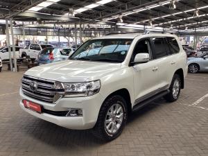 Toyota Land Cruiser 200 4.5D-4D V8 VX-R - Image 22