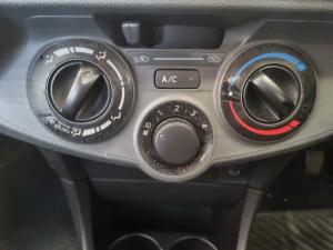 Toyota Etios hatch 1.5 Xi - Image 13