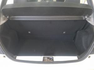 Toyota Etios hatch 1.5 Xi - Image 15