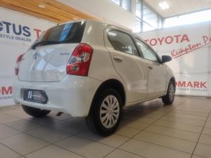 Toyota Etios hatch 1.5 Xi - Image 2