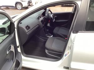 Volkswagen Polo Vivo hatch 1.6 Comfortline auto - Image 7