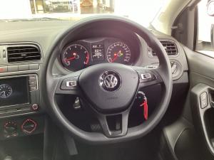 Volkswagen Polo Vivo hatch 1.6 Comfortline auto - Image 8