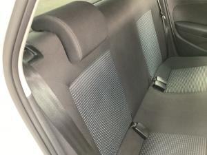 Volkswagen Polo Vivo hatch 1.6 Comfortline auto - Image 18