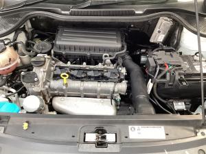Volkswagen Polo Vivo hatch 1.6 Comfortline auto - Image 21