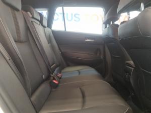 Toyota Corolla Cross 1.8 HEV XS - Image 16