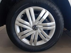 Volkswagen Polo Vivo 1.4 Trendline - Image 12