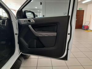 Ford Ranger 3.2TDCI XLT 4X4 automaticSUP/CAB - Image 14
