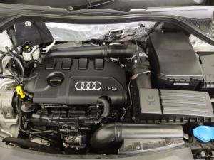Audi Q3 2.0T quattro auto - Image 14