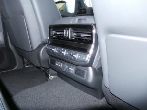 Toyota Land Cruiser 300 3.3D ZX - Image 10