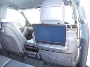 Toyota Land Cruiser 300 3.3D ZX - Image 11
