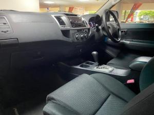 Toyota Fortuner 2.5D-4D auto - Image 11