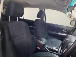 Toyota Fortuner 2.5D-4D auto - Image 7