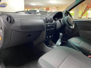 Nissan NP200 1.6i safety pack (aircon) - Image 9