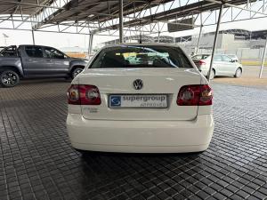 Volkswagen Polo Vivo sedan 1.4 Trendline - Image 5