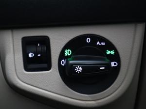 Volkswagen Polo sedan 1.6 Life auto - Image 23