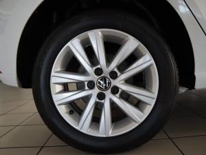 Volkswagen Polo Vivo hatch 1.4 Trendline - Image 24