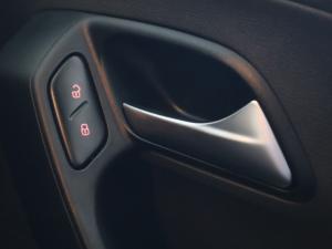 Volkswagen Polo Vivo hatch 1.4 Trendline - Image 8