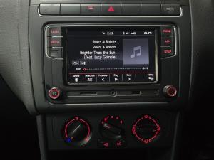 Volkswagen Polo Vivo hatch 1.4 Trendline - Image 3