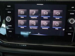 Volkswagen Polo hatch 1.0TSI Life manual - Image 12