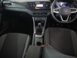 Volkswagen Polo hatch 1.0TSI Life manual - Image 19